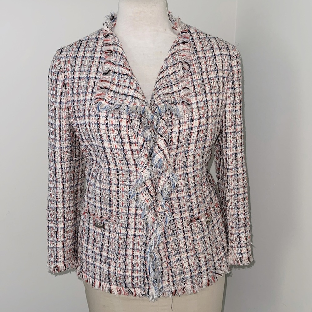 Anne Klein woman short boucle jacket, size 14, NWT.